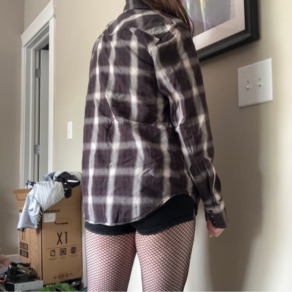 UNIQUE MONOCHROMATIC SNAP UP FLANNEL - Picture 9 of 16
